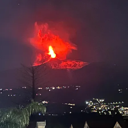 Casa Moderna Con Vista Etna E Mare Vicinissima דירה