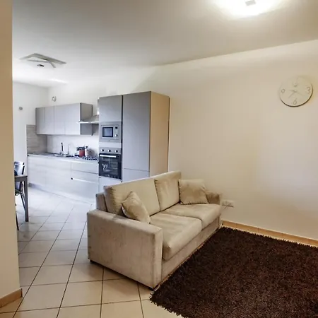 Casa Moderna Con Vista Etna E Mare Vicinissima דירה *